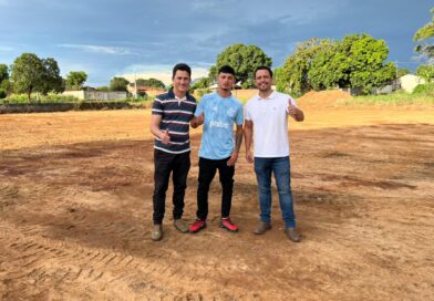 Vereador Júnio de Cesário (PSDB) e o vereador Heitor Andrade (PP), em parceria com a Prefeitura de Porto Nacional, iniciam limpeza da área de lazer do Setor São Francisco